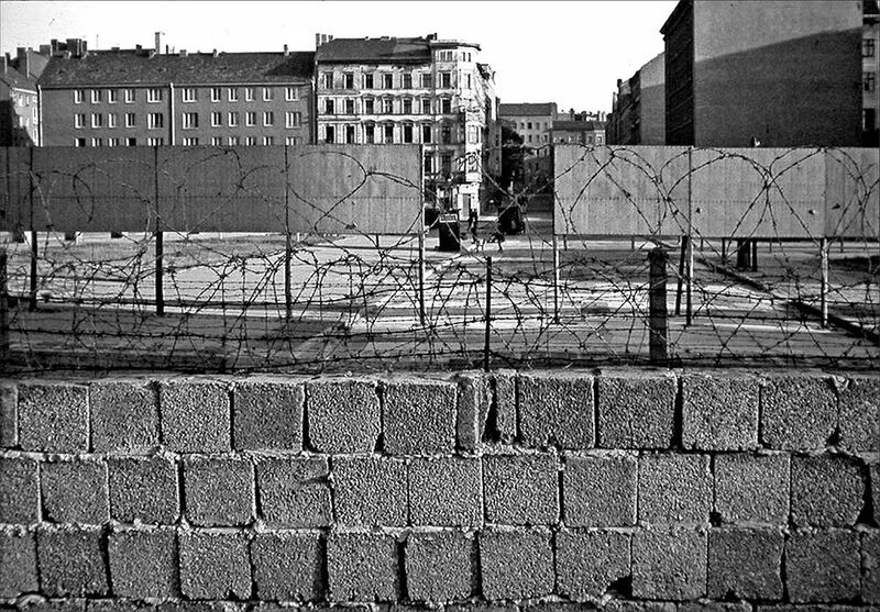 Blick über die Mauer